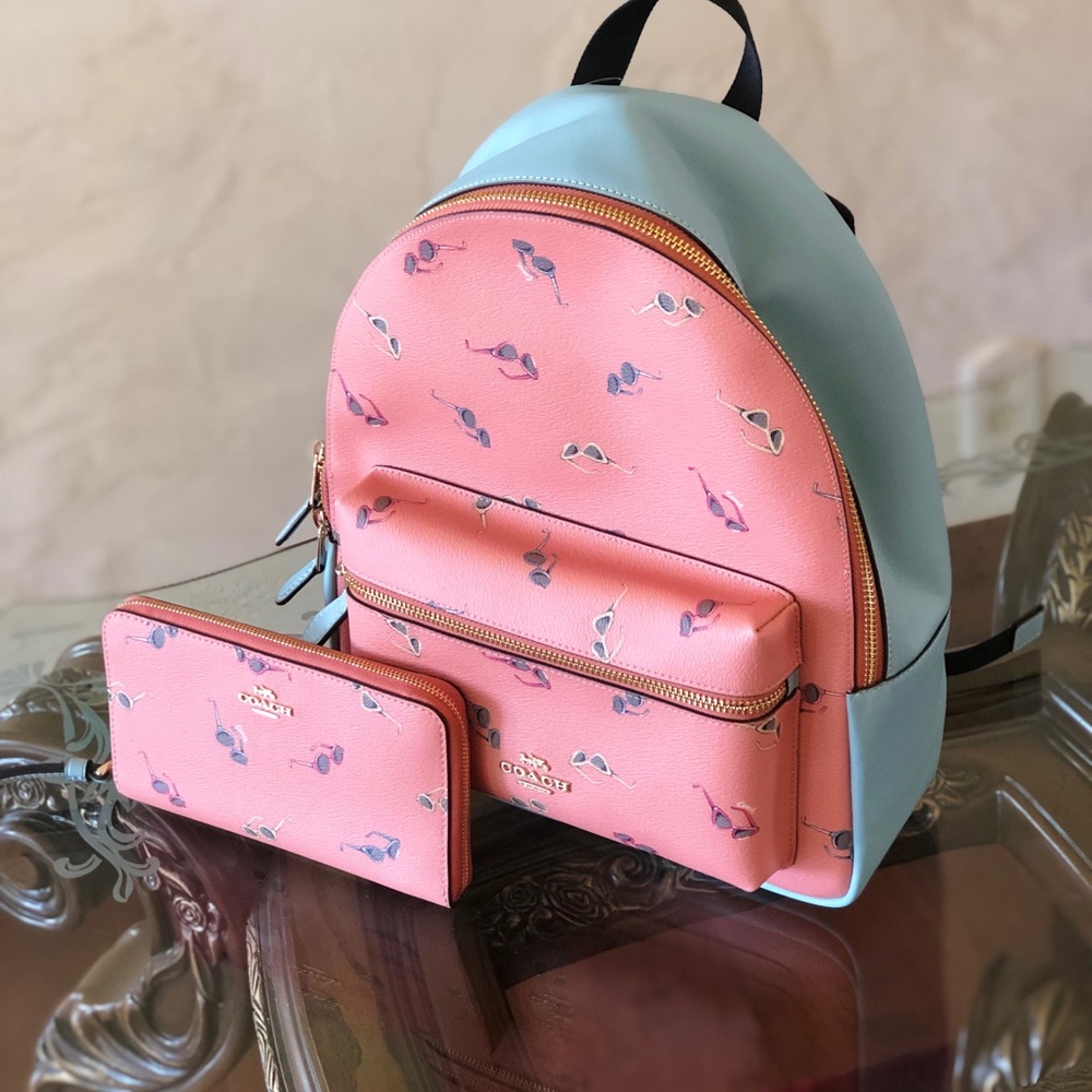 NWT coach sunglasses md Charlie Backpack&wallet - Picture 2 of 7